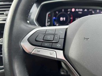 Volkswagen Tiguan 2.0 TDI Elegance 5dr DSG
