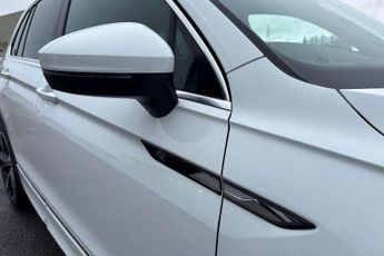Volkswagen Tiguan 2.0 TDI R-Line 5dr DSG