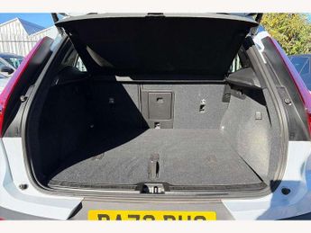 Volvo XC40 2.0 B3P Plus Dark 5dr Auto