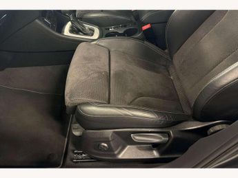 Audi Q3 2.0T FSI Quattro S Line Plus 5dr S Tronic
