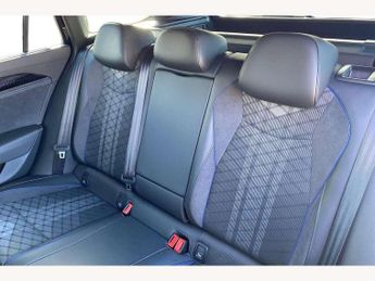 Volkswagen Passat 1.5 TSI eHybrid 272 R-Line 5dr DSG