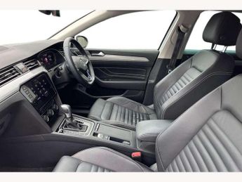 Volkswagen Passat 1.4 TSI PHEV GTE Advance 5dr DSG