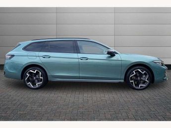 Volkswagen Passat 1.5 TSI eHybrid 272 R-Line 5dr DSG