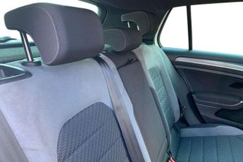 Volkswagen Golf 2.0 TDI R-Line 5dr DSG