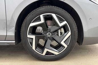 Volkswagen Passat 1.5 TSI eHybrid 272 R-Line 5dr DSG