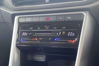 Volkswagen T-Roc 1.5 TSI Life 5dr DSG