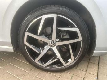 Volkswagen Golf 1.5 eTSI 150 Style 5dr DSG