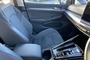 Volkswagen Golf 1.5 eTSI 150 Style 5dr DSG