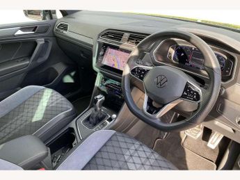Volkswagen Tiguan 2.0 TDI R-Line 5dr DSG