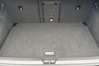 Volkswagen Golf 1.5 eTSI 150 R-Line 5dr DSG