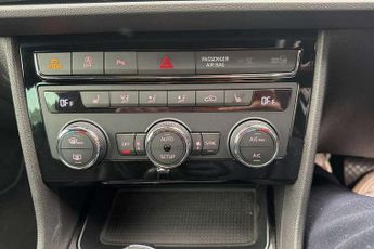 SEAT Leon 1.5 TSI EVO 150 FR Black Edition [EZ] 5dr DSG