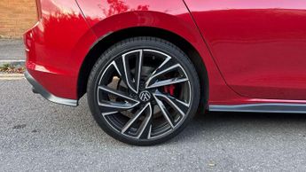Volkswagen Golf 2.0 TDI 200 GTD 5dr DSG