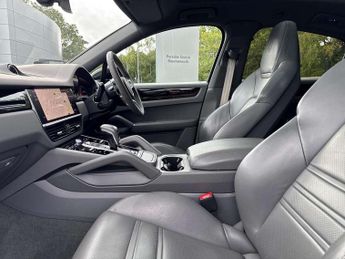 Porsche Cayenne Platinum Edition 5dr Tiptronic S