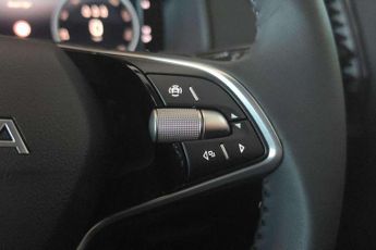 Skoda Karoq 1.5 TSI Design Edition 5dr DSG
