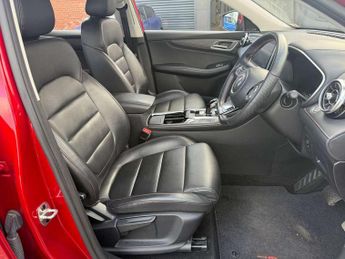 MG HS 1.5 T-GDI SE 5dr DCT