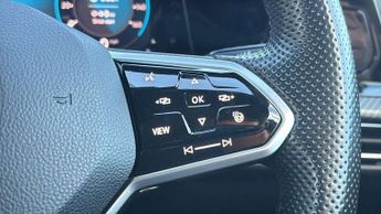 Volkswagen Golf 2.0 TDI 150 R-Line 5dr DSG