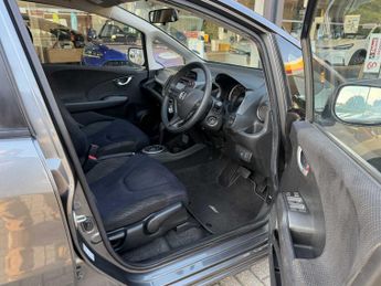 Honda Jazz 1.4 i-VTEC ES Plus 5dr CVT