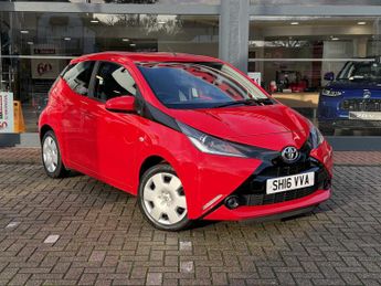 Toyota AYGO 1.0 VVT-i X-Play 5dr