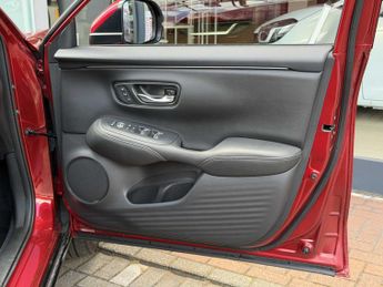 Honda ZR-V 2.0 eHEV Advance 5dr CVT