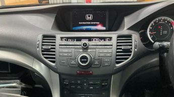 Honda ACCORD 2.0 i-VTEC EX 4dr Auto [Sat Nav + HFT]