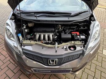 Honda Jazz 1.4 i-VTEC ES Plus 5dr CVT