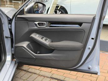 Honda Civic 2.0 eHEV Elegance 5dr CVT