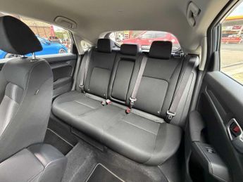 Honda Civic 2.0 eHEV Elegance 5dr CVT
