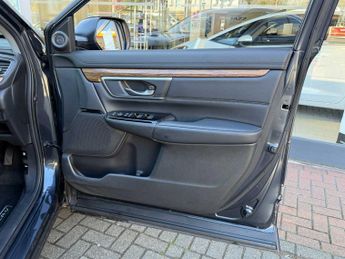 Honda CR-V 2.0 i-MMD Hybrid SR 5dr eCVT