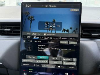 Honda e-Ny1 150kW Advance 69kWh 5dr Auto
