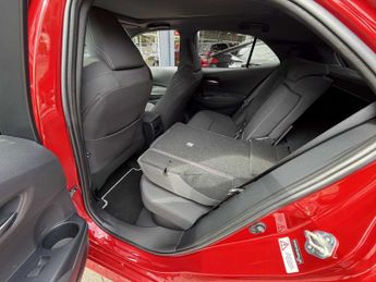 Toyota COROLLA 2.0 VVT-i Hybrid Design 5dr CVT [Panoramic Roof]