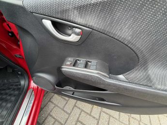 Honda Jazz 1.4 i-VTEC ES 5dr CVT