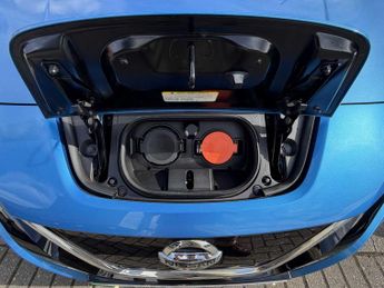 Nissan LEAF 110kW N-Connecta 40kWh 5dr Auto