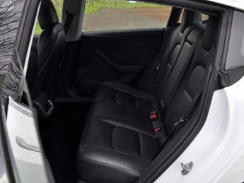 Tesla Model 3 ModeL 3 Performance AWD