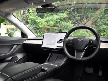 Tesla Model 3 Model 3 Standard-Range +