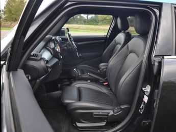 Mini Hatch Cooper Exclusive Auto