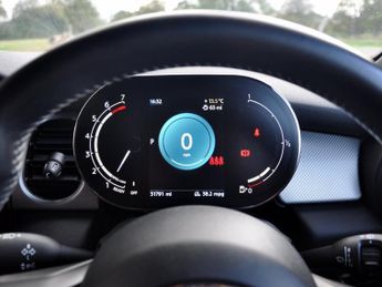 Mini Hatch Cooper Exclusive Auto