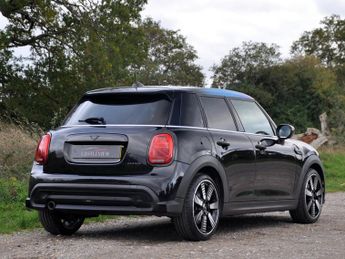 Mini Hatch Cooper Exclusive Auto