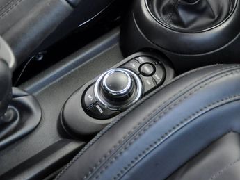 Mini Hatch Cooper Exclusive Auto