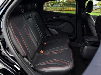 Ford Mustang Mach-e Mustang Mach-E Extended-Range AWD