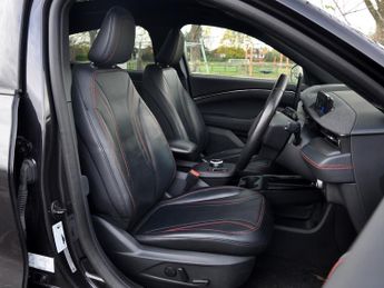 Ford Mustang Mach-e Mustang Mach-E Extended-Range AWD