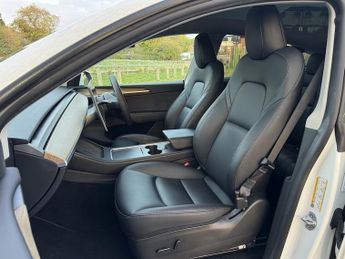 Tesla Model Y Model Y Long Range AWD