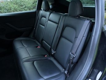 Tesla Model Y Model Y Long Range AWD