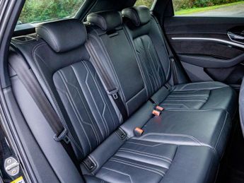 Audi E-tron e-tron S Line 50 Quattro