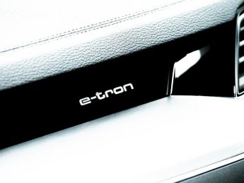 Audi E-tron e-tron S Line 50 Quattro