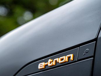 Audi E-tron e-tron S Line 50 Quattro