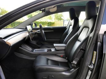 Tesla Model 3 Model 3 Standard Range +