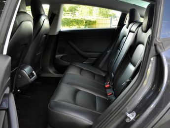 Tesla Model 3 Model 3 Standard Range +