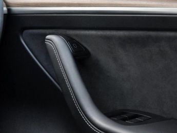 Tesla Model 3 Model 3 Standard Range +