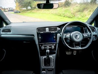 Volkswagen Golf Golf R TSi 4Motion Semi-Auto