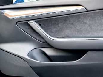 Tesla Model 3 Model 3 Long Range AWD